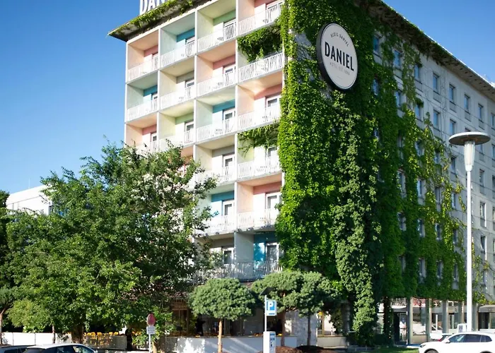 Сity center hotels Daniel Graz - Smart Lifestyle Near City Centre
